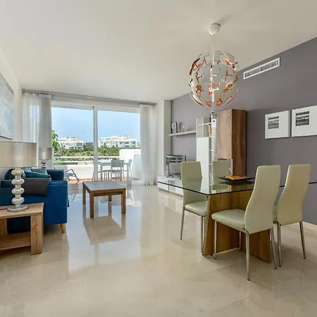 Alcazaba Lagoon 2425 Luxury Private Apartamento Estepona