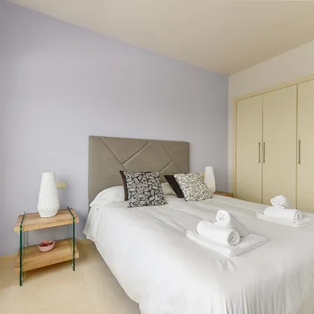 Alcazaba Lagoon 2425 Luxury Private Apartamento Estepona